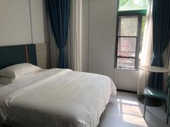 -七橙公寓(昌岗地铁站广州美术学院店)