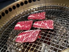 -铭牛烧肉·和牛海鲜自助(高新月牙湖店)