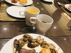 -飨食汇全日制餐厅·昆山皇冠假日酒店(九方店)