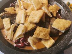 生态鱼头配油饼-秀儿四九城·新京菜(亚运村鸟巢店)