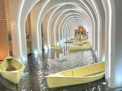 -涨巢·潮玩水疗局