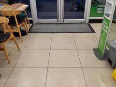 -老乡鸡(六安新加坡御苑店)