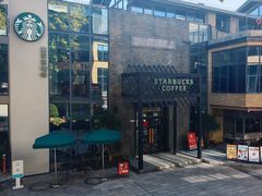 -星巴克(南宁民歌湖店)