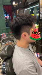 -海文先生国潮烫染男士理发馆
