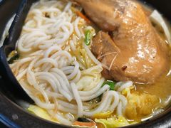 -灵芝妹子海鲜米线(香炉礁山姆店)