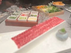 L5手作雪花牛肉-左庭右院鲜牛肉火锅黑金店(陆家嘴中心店)