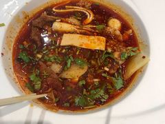 -成都你六姐·牛肉冒菜(城市集市合生汇店)