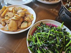 清炒时蔬-芦茨金富饭庄·25年老字号·专做稻草鸡