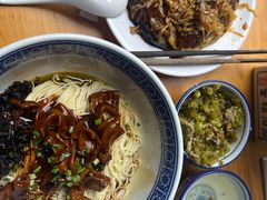 -沪西老弄堂面馆(定西路店)