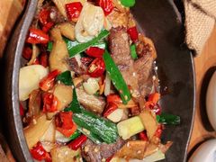 -云海肴·汽锅鸡·云南菜(天山百盛优客店)