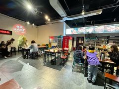 -764厂烧烤总店