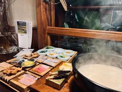 -银米·云南传统过桥米线(双廊黑金冠店)