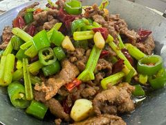 干锅牛肉-老地方鱼馆