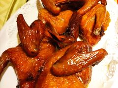 招牌烤乳鸽-石岐佬中山菜馆(张溪店)