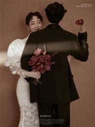 -至臻微拉婚纱摄影