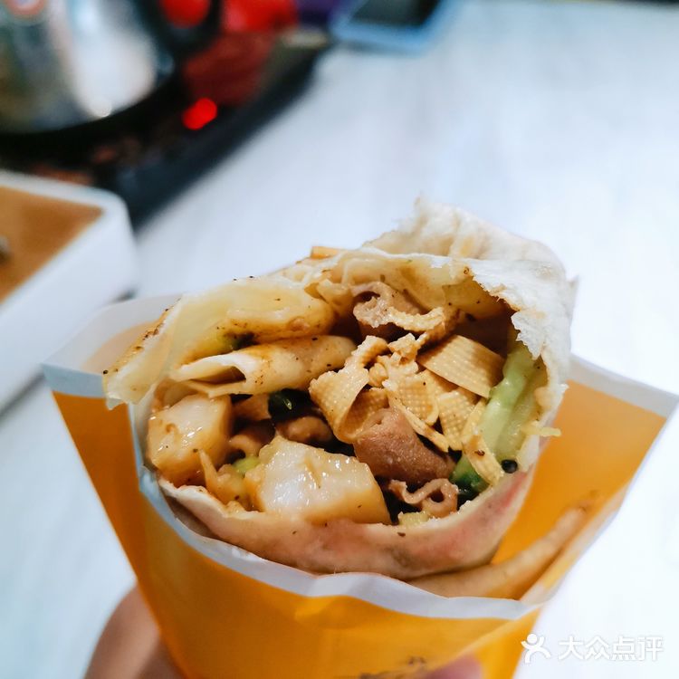 超多料的卤肉卷！！！