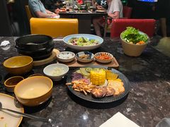 -雾山韩式烤肉·海南糟粕&椰子鸡火锅·海景餐厅(三亚绿发山海天JW万豪酒店)