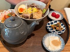 -啢啢茶寮(芳华横街店)