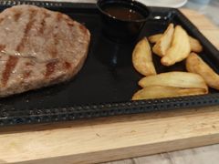 -必胜客(WOW南雄店)