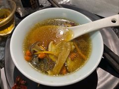 -一善菌·云南菌汤·云南菜(银泰城店)