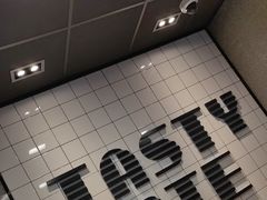 -麦当劳(轻轨曹杨路店)