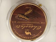 迪拜风味开心果巧克力泡芙-BUTTERFUL&CREAMOROUS 黄油与面包(西单大悦城店)