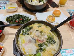 -灵芝妹子海鲜米线(香炉礁山姆店)