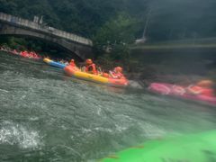 -安吉龙王山峡谷漂流