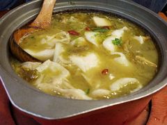 石锅酸菜鱼-周鱼小馆石锅酸菜鱼(活力汇店)