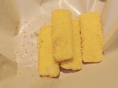 -阿瓦山寨·湘菜现炒·剁椒鱼头王(咸阳总店)