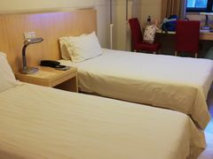 -锦江之星(广州海珠江泰路地铁站店)