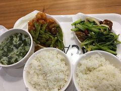 -雅惠美食城