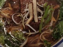 -镇南锅盖面馆(解放路店)