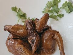 红烧乳鸽-太子园林酒家