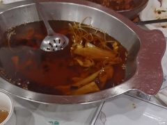 -鑫巴蜀小镇 · 水煮鱼专研店(玉桥店)