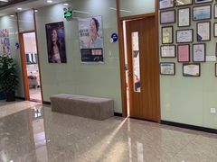 -茂菊口腔连锁(浦东南路店)