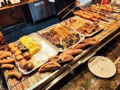 -黑金·寻焰自助百汇·烤肉·火锅(中街店)