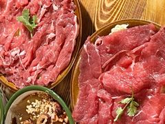 -毛辣果·贵州红酸汤牛肉火锅(西单店)