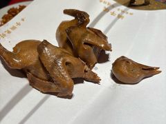 -鸽子侯·家宴·平价海鲜(市图书馆店)
