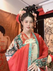 -汉仪华裳汉服馆(打浦桥店)