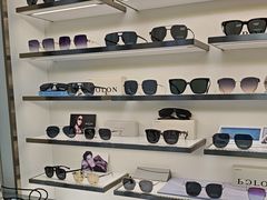 -潘多拉眼镜·蔡司依视路明月(潘家园店)