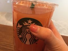 冰摇桃桃绿茶-星巴克(北京环球金融中心店)