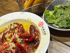 -叶派龙虾•招牌香辣蟹·海鲜(中海国际店)