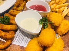小吃拼盘-1886德国汽车餐厅(外滩十六铺码头店)