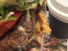 -The Habit Burger Grill 哈比特汉堡(爱琴海店)