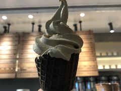 金凤茶王-喜茶(上海兴业太古汇店)