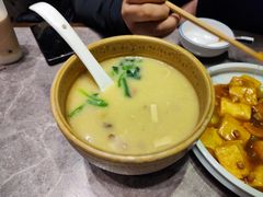 老济南甜沫-闫府私房菜·百年鲁菜(恒隆店)