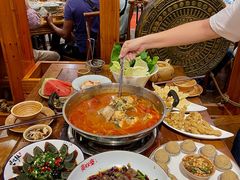 -亮欢寨酸汤鱼(沙冲路店)