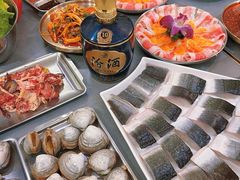 -围炉肉舍•炭烤活鳗•丹东海鲜烤肉(步行街店)