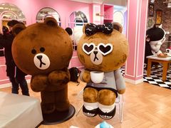 -LINE FRIENDS Garosu-gil Flagship Store